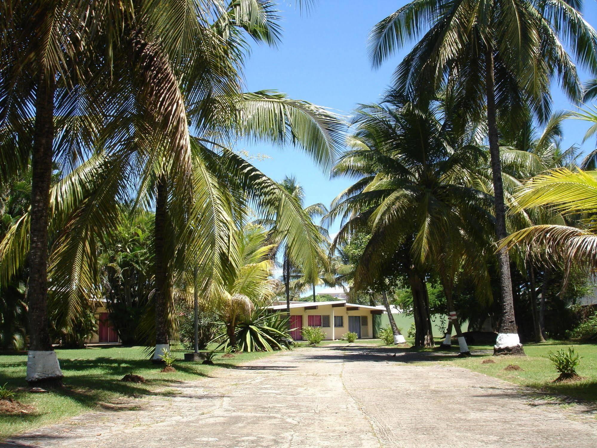Alizes Bungalows Sainte-Anne  Buitenkant foto
